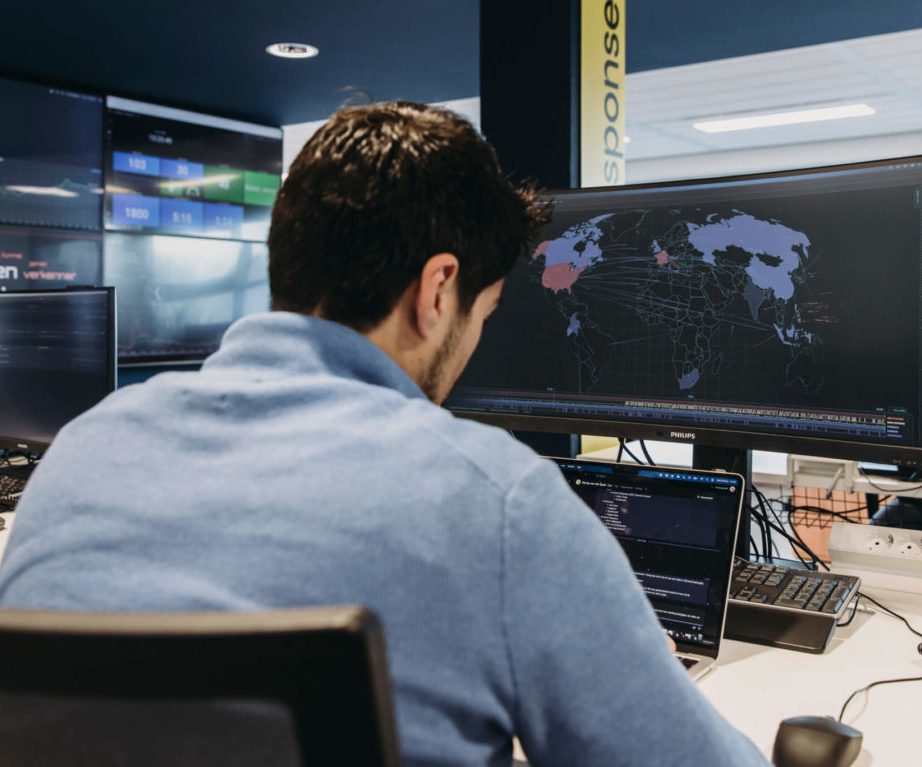 Evabloem_Interstellar-178-1-1-aspect-ratio-536-446 Evabloem_Interstellar-178-1-1-aspect-ratio-536-446