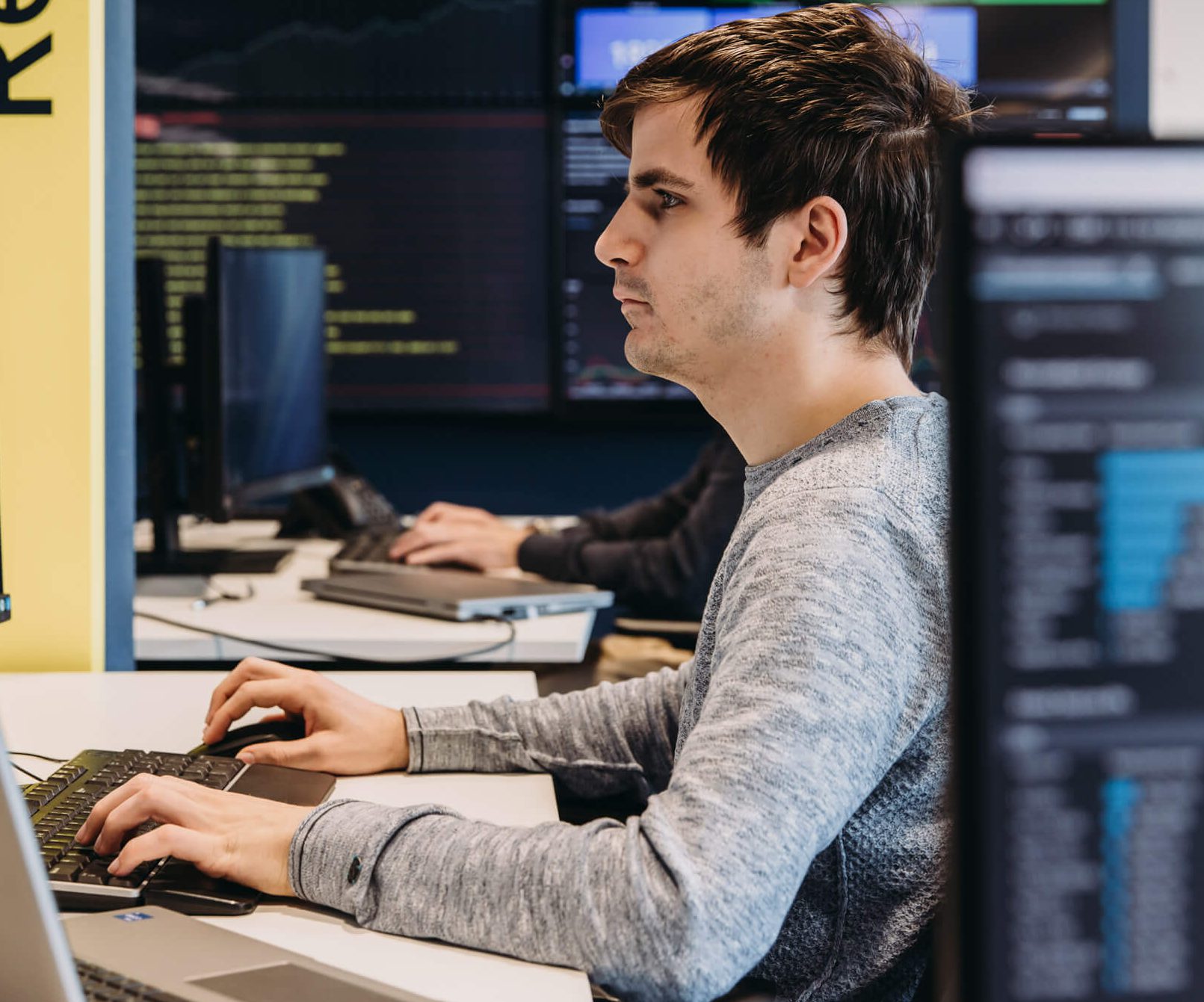 e9826bb79bb7e9f6004865-1-aspect-ratio-536-446