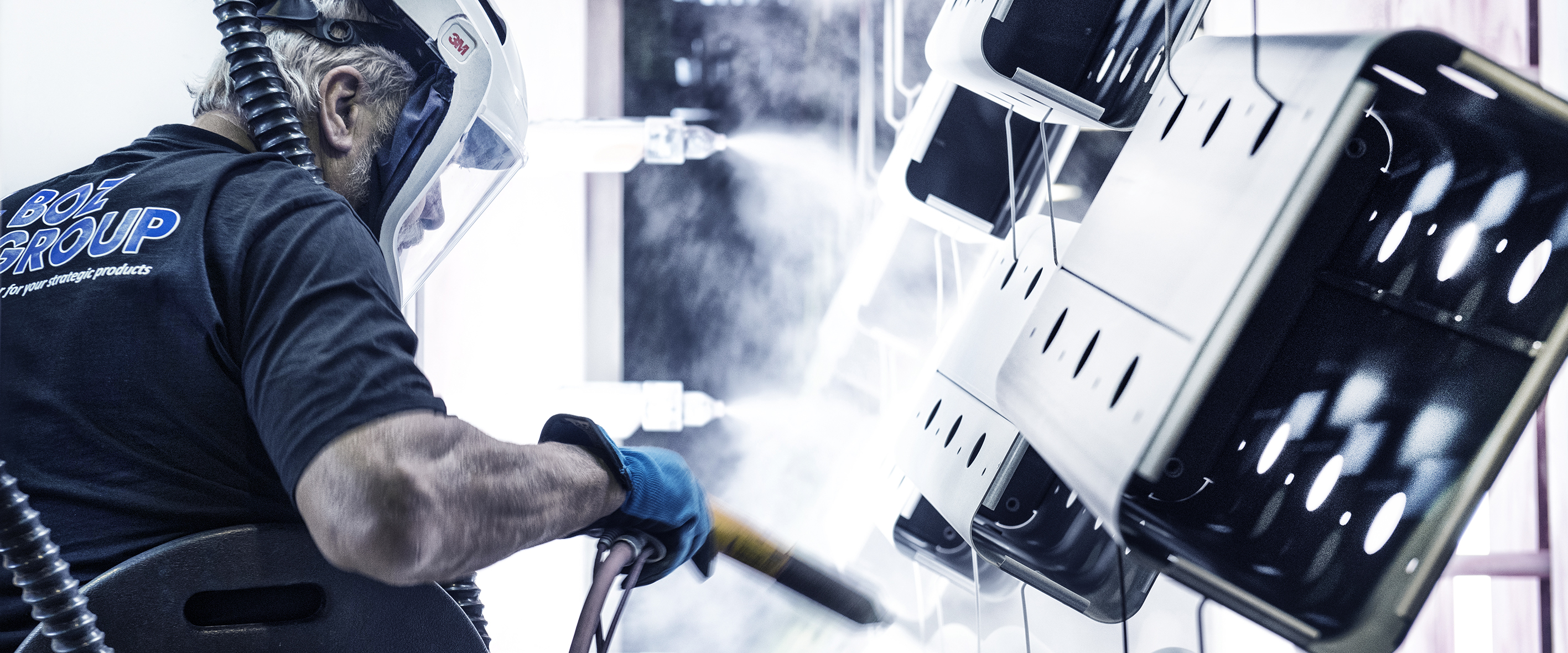 0598BOZ Group-high-key-beelduitsnede-blauw-web