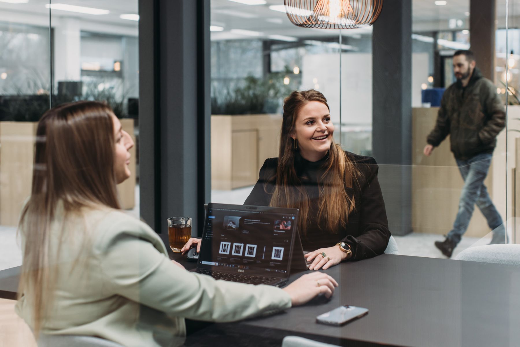 Header_Dimension_Marketing&Sales