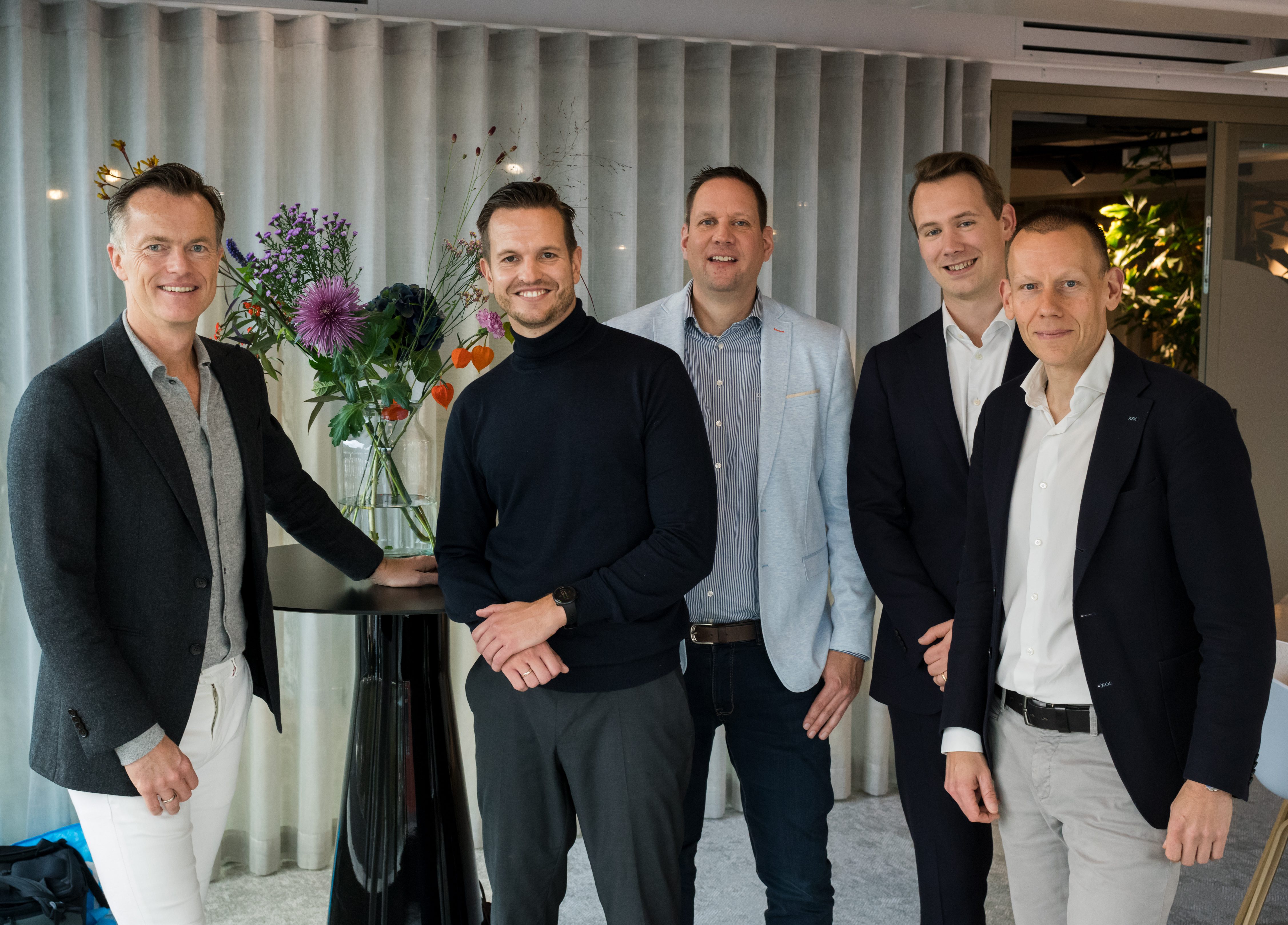 Leica-M-1000108-aspect-ratio-376-270