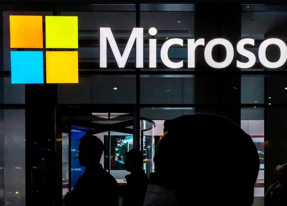 Azure-aspect-ratio-376-270