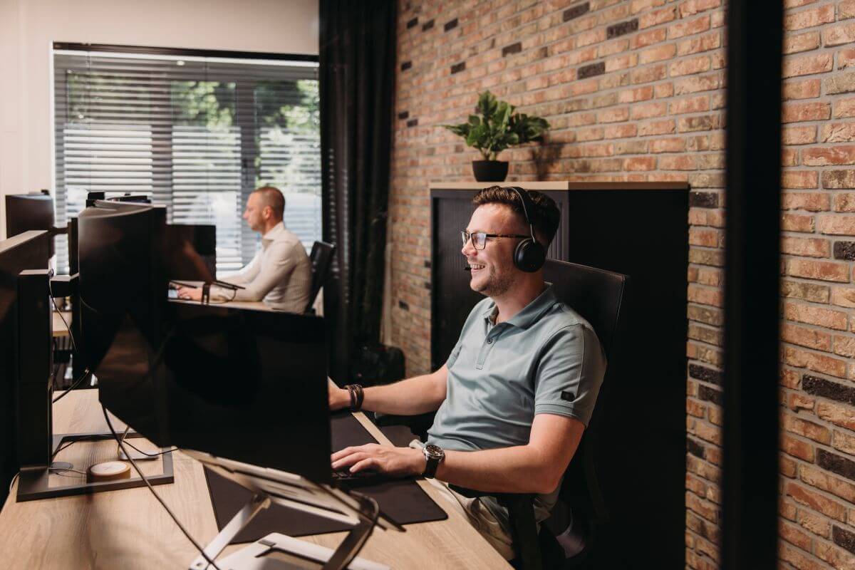 It-beheer door collega’s It-beheer door collega's